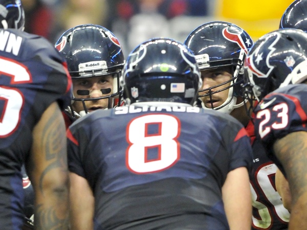 Matt Schaub huddle