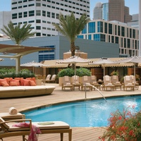 Four Seasons Hotel Houston pool