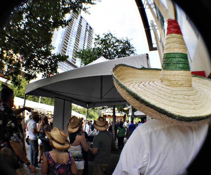 Austin Photo Set: News_cinco de mayo_may 2012_15
