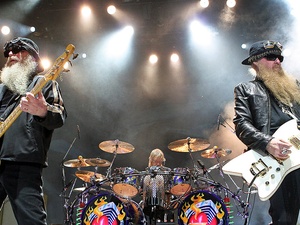 News_Michael D. Clark_Nov. 2009_ZZ Top