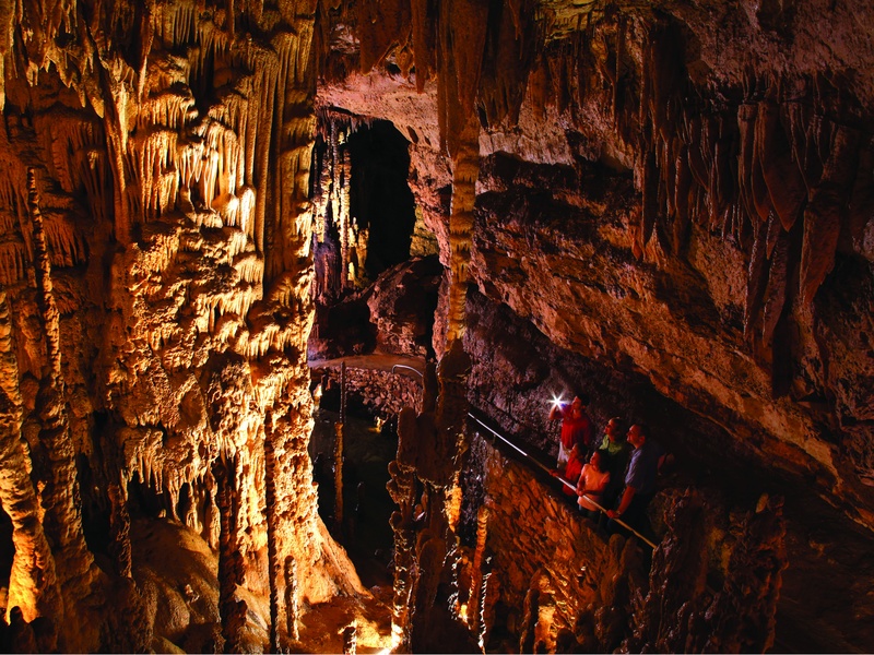 Natural Bridge Caverns