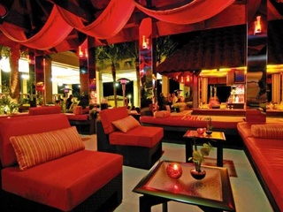 H2o Ultra Lounge