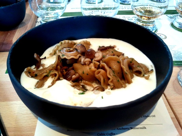 The Pass and Provisions, Laphroaig tasting, January 2013