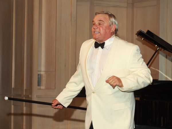 HGO, Singing with the Houston Idols, September 2012, Andrew Moore