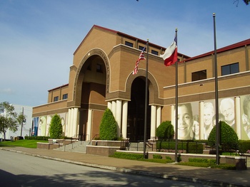 Places_Health Museum_exterior_day