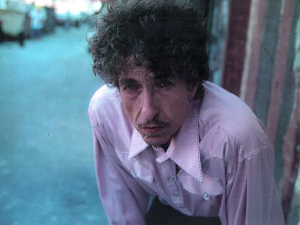 News_Bob Dylan_May 10