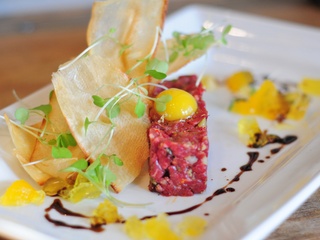 Andrew Bell, Bolsa, tartare