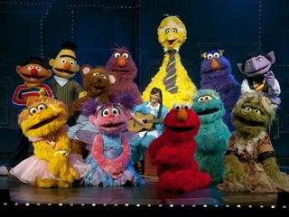 Sesame Street Live: Elmo Makes Music
