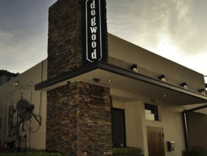 Austin_photo: places_drinks_the dogwood_outside