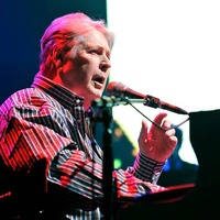 Brian Wilson The Beach Boys solo tour 2015