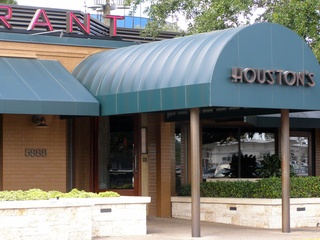 Places-Food-Houston's on Westheimer exterior day