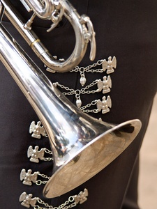 News_Mariachi opera_horn