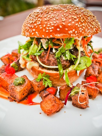 Roots Bistro, March 2013, lunch menu, hamburger, burger, longhorn burger