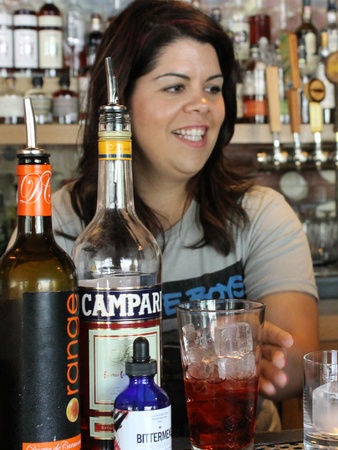 Austin Photo Set: News_Matt_female mixologists_may 2012_jessica sanders