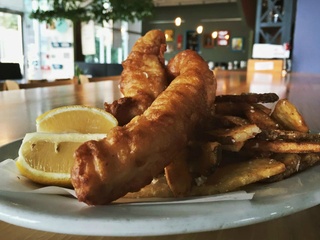 Black Star Co-op brewery pub Austin restaurant fish and chips plate 2015