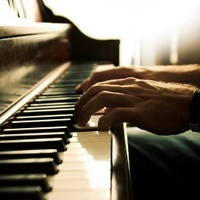 Piano hands