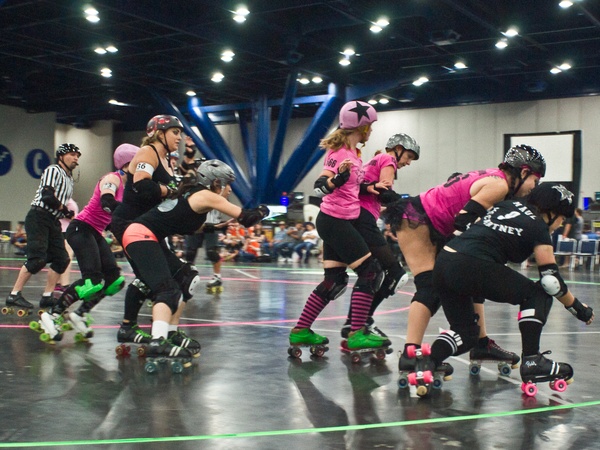 Comicpalooza roller bladers