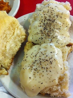 Barbec's biscuits and gravy