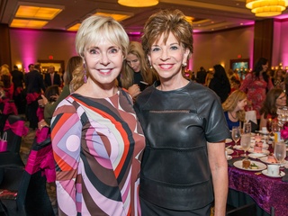 14 Karen Mayell, left, and Vicki Rizzo at the Memorial Hermann Razzle Dazzle luncheon October 2014