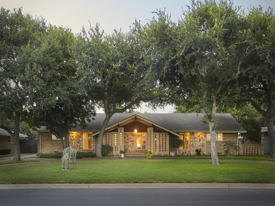 2016 Modern Mile Homes Tour