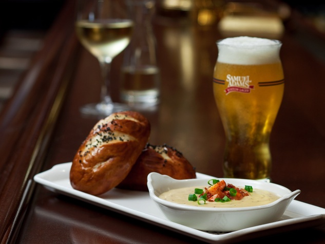 Palm Restaurant Houston Pretzel Bread and Cheese Fondue