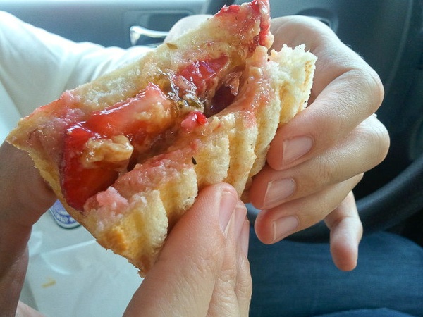sandwich food truck, peanut butter and jelly