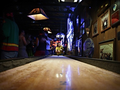 Places-Blanco's-shuffleboard