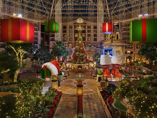 The 6 Best Texas Hotels For A Festive Holiday Getaway Culturemap Lord Texan Lone Star Christmas