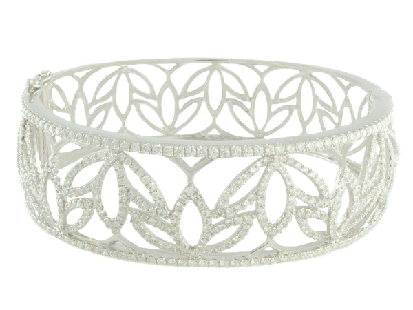 News_Katie Decker_Lotus Cuff