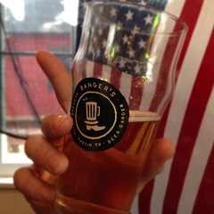 Austin photo: News_Matt McGinnis_Banger's_Beer Glass