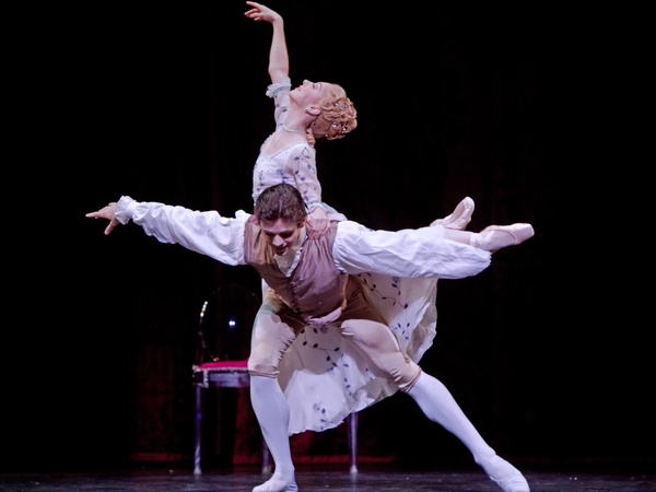 News_Marie_Houston Ballet_Melody Herrera_Connor Walsh