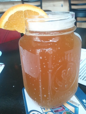 The Refinery, iced tea, lemon