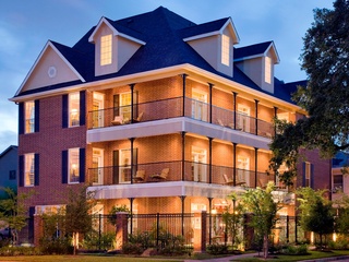 News_La Maison_bed and breakfast_building