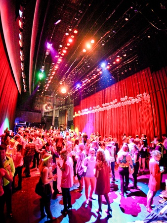 Urban Green Glow, December 2012, crowd, venue