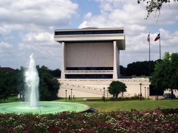 Austin Photo: Places_Arts_LBJ_Library_Exterior