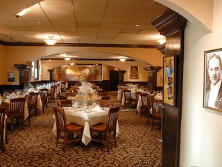 Places_Food_Damian's_interior