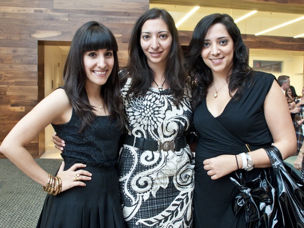 News_Ballet Barre_October 2011_Estefannie De la Garza_Julia Mekdessi_Ivette Mekdessi