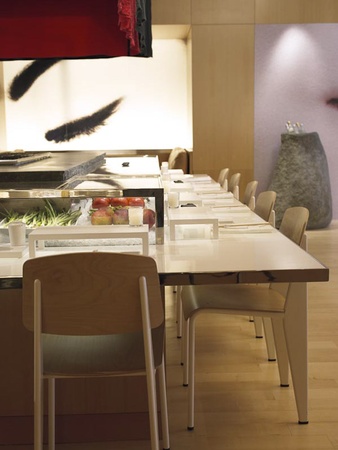 News_Katsuya_restaurant_Brentwood location in LA_table