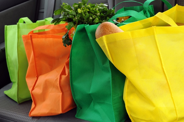 Austin Photo Set: News_Ryan_plastic bags_Dec 2011_reusable bags