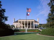 Places-Unique-River Oaks Country Club-exterior-1