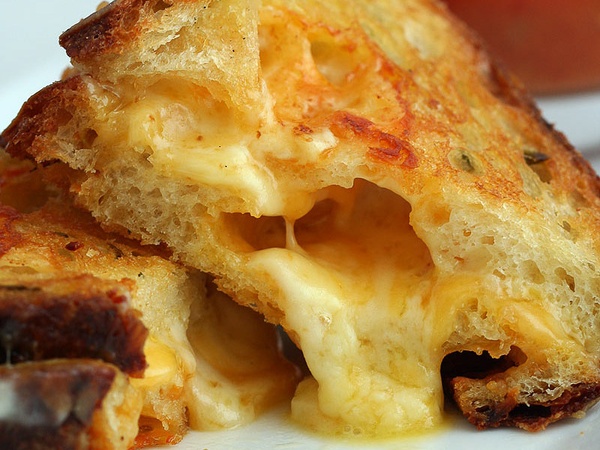 News_grilled cheese sandwich