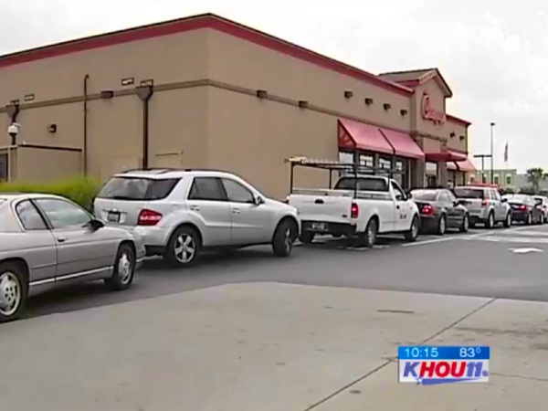 Chick-Fil-A, appreciation day, Aug. 1, 2012, cars