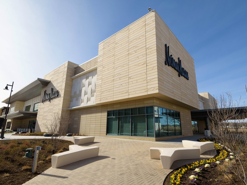 Neiman Marcus Fort Worth, exterior