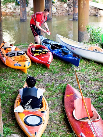 News_Buffalo Bayou Regatta_preparing