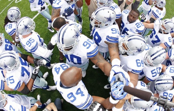 Austin Photo Set: News_Michael Corcoran_dallas cowboys_Nov 2011_huddle
