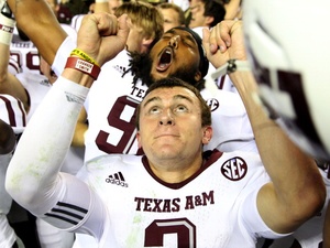 Austin Photo: News_Kevin_ UT vs Iowa State_Nov 2011_manziel