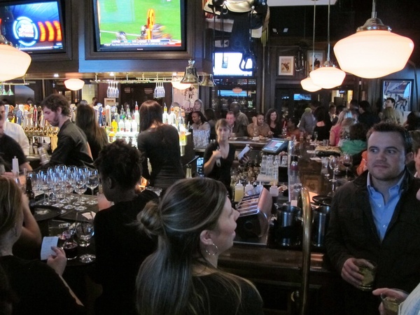 News_Ruthie_Where to Eat Right Now_December_BlackFinn