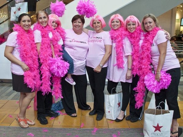 Pink Well_Flash mob_ Natalie Podraza_Tammy Goan_Chloe Suarez_Kim Suarez_Pat Cargle_Kelli Underhill_Halli Underhill_Megan Underhill