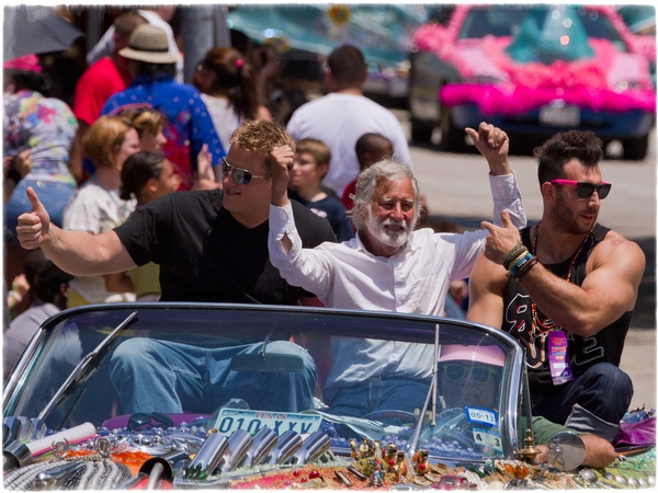 News_Art Car Parade_JJ Watt_Connor Barwin_May 2012