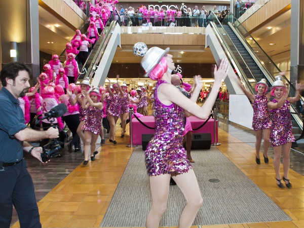 News_Pink Well_Flash Mob_June 2011